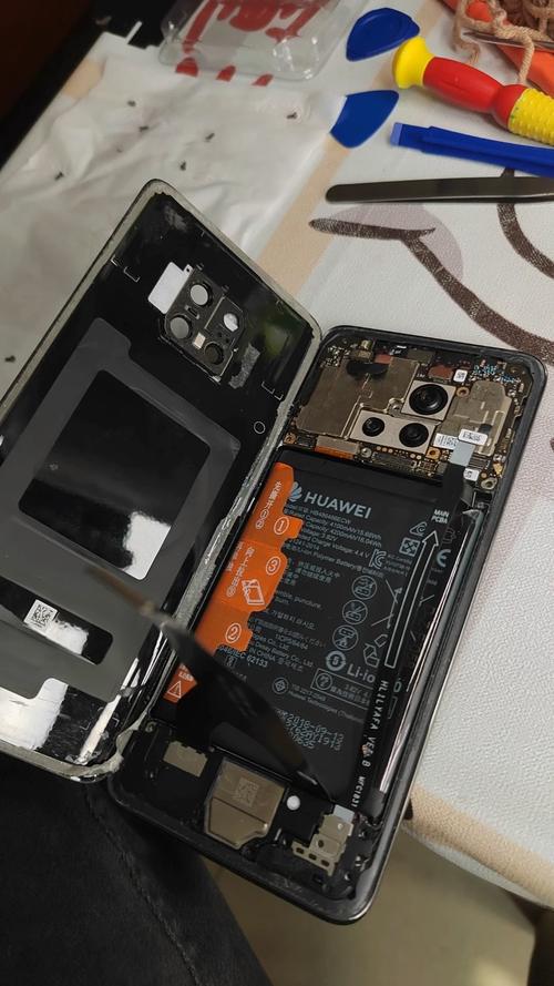 华为mate20电池在哪个位置