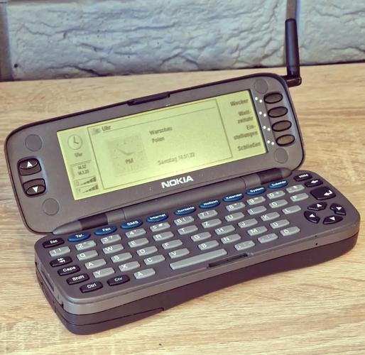 求2000内的全键盘智能机