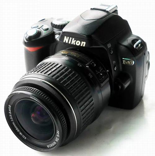 和40D同级别的尼康的相机是哪款?