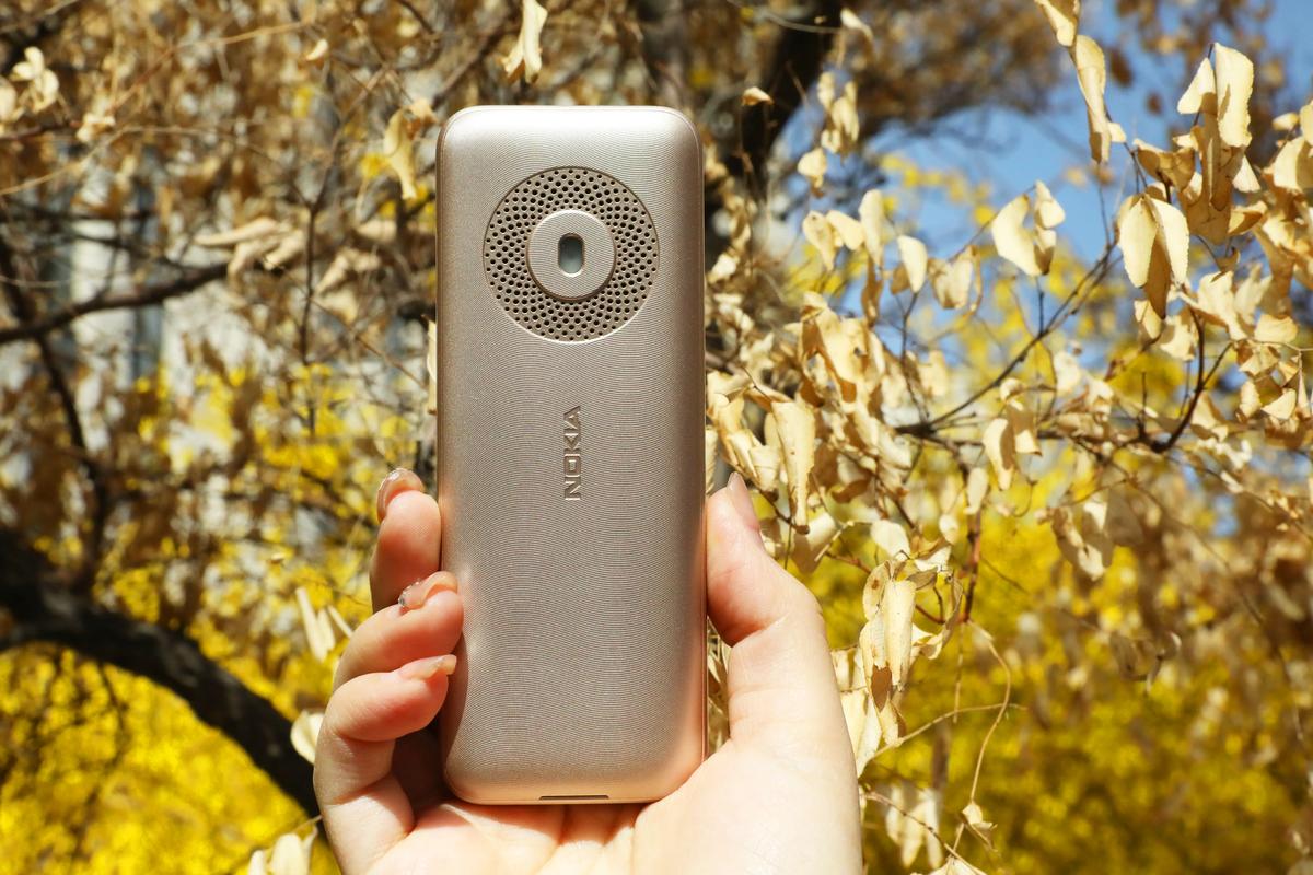 诺基亚推出新款125功能机:2.4英寸屏幕、9级外放扬声器,169元_百度...