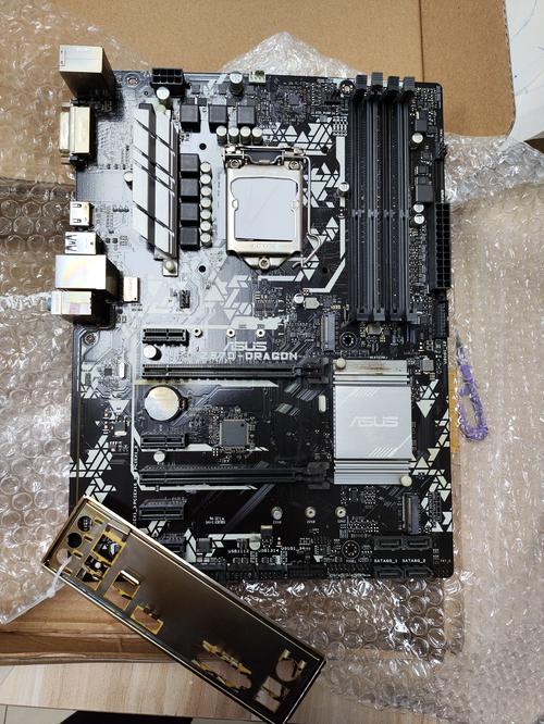 华硕什么型号的主板好