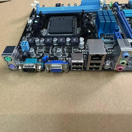 华硕m5a78lmlx3plus主板有显卡吗