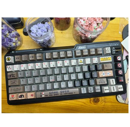 打游戏用的机械键盘用什么轴比较好?