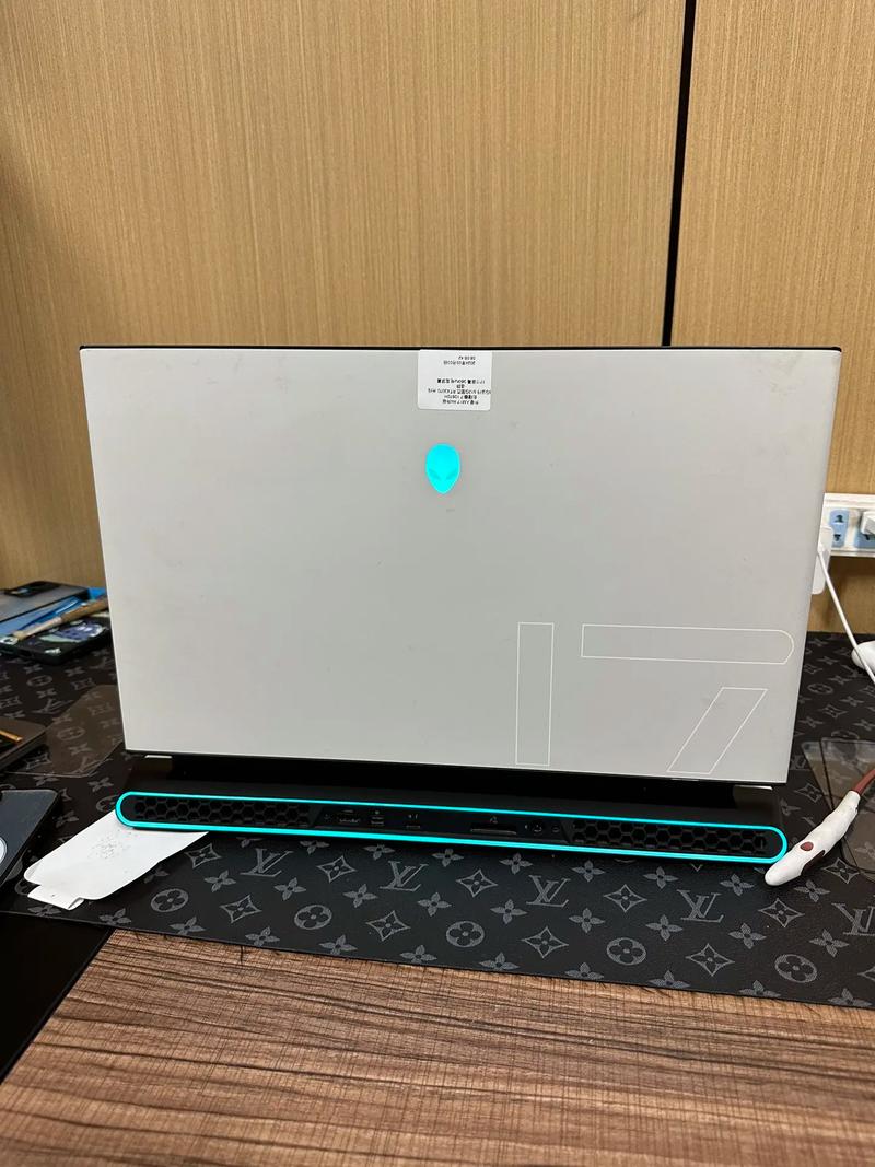 外星人笔记本好还是ROG笔记本好