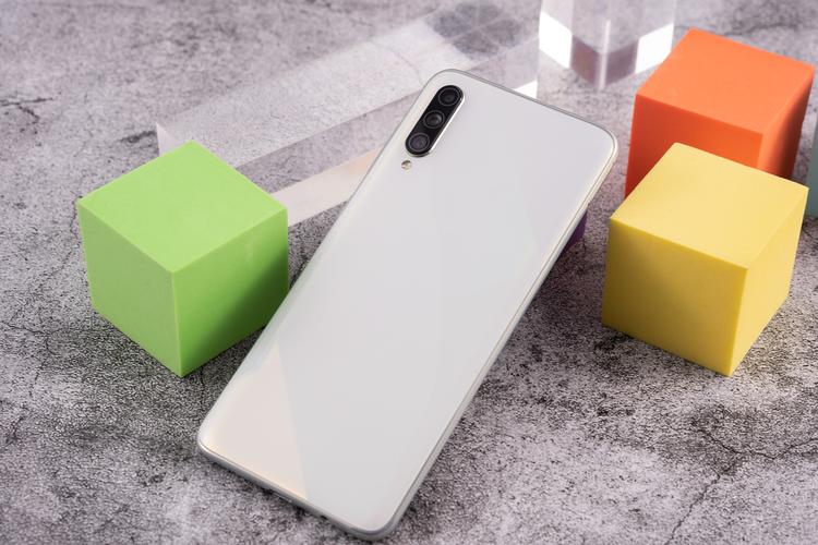 三星A70s后置三摄如何?