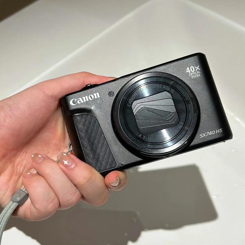 适用演唱会用的长焦卡片机推荐