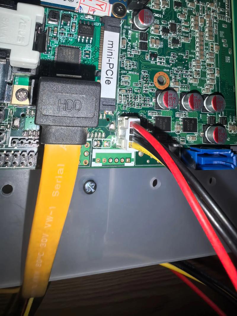 主板检测不到SATA接口的硬盘,怎么办?