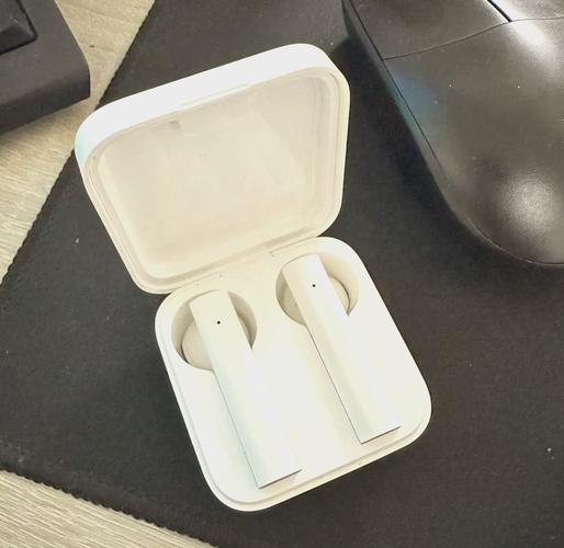 小米蓝牙耳机连接两个手机怎么配对