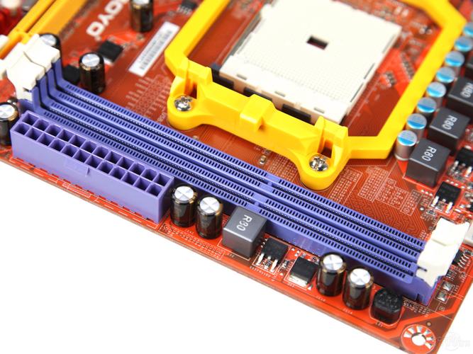 梅捷SY-F2A55M-RL能承载4核CPU吗?