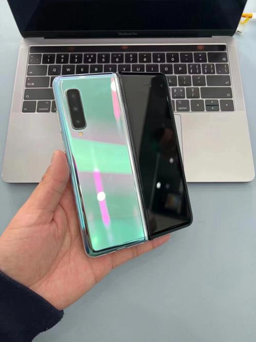 三星f9000是双系统吗