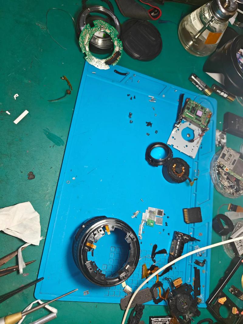 一般买部便宜的二手数码相机要多少钱啊?