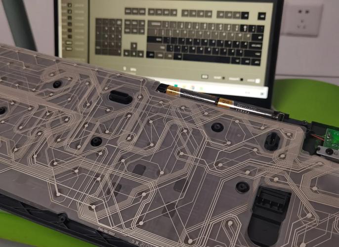 樱桃的机械键盘按键失灵了,是哪些原因造成的?该如何解决?