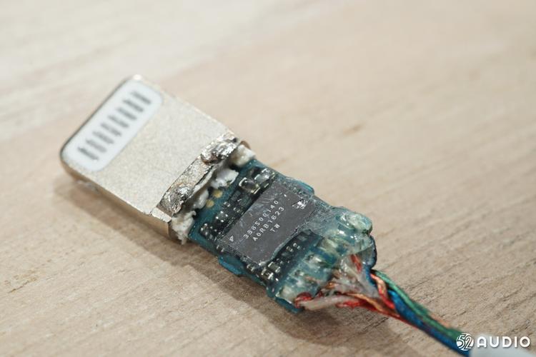 14块钱一个耳机转接头贵吗