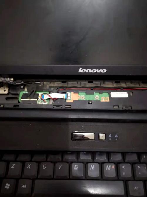 联想y450笔记本小键盘在哪开关?