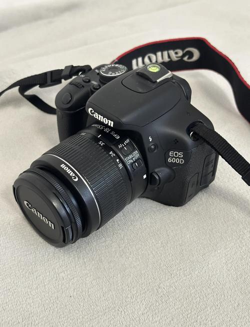 佳能eos600d照相机多少钱