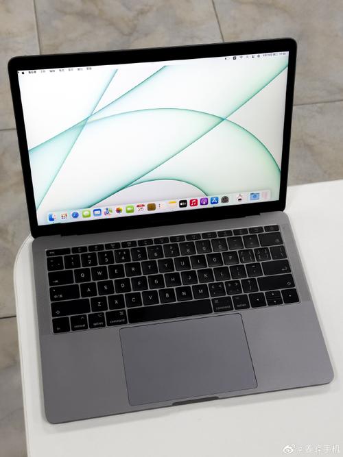 苹果17年13寸MacBookPro13.3英寸(macbookpro17款13寸是什么处理器)