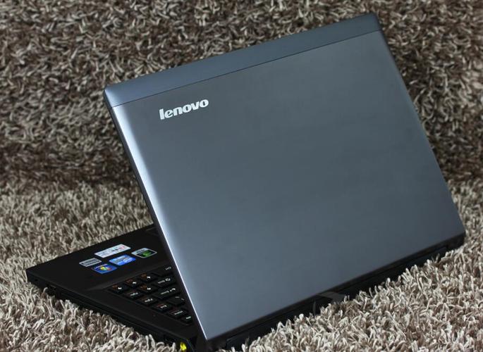 帮忙推荐个笔记本电脑,品牌比较好是联想或华硕,要游戏本,要玩大型单机游...