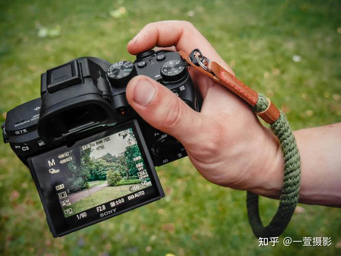 那款微单拍照录像都可以