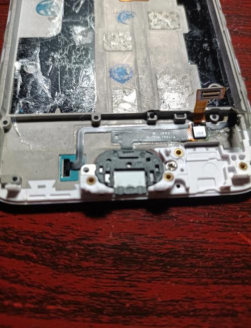 OPPOr11s换原装屏要多少