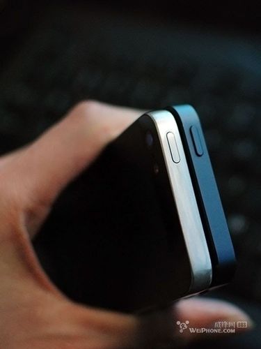 iphone5掉漆苹果5黑色掉漆严重吗白的也掉吗