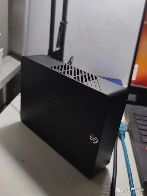 有了它,就可以彻底告别U盘了,希捷铭系列移动固态硬盘入手体验