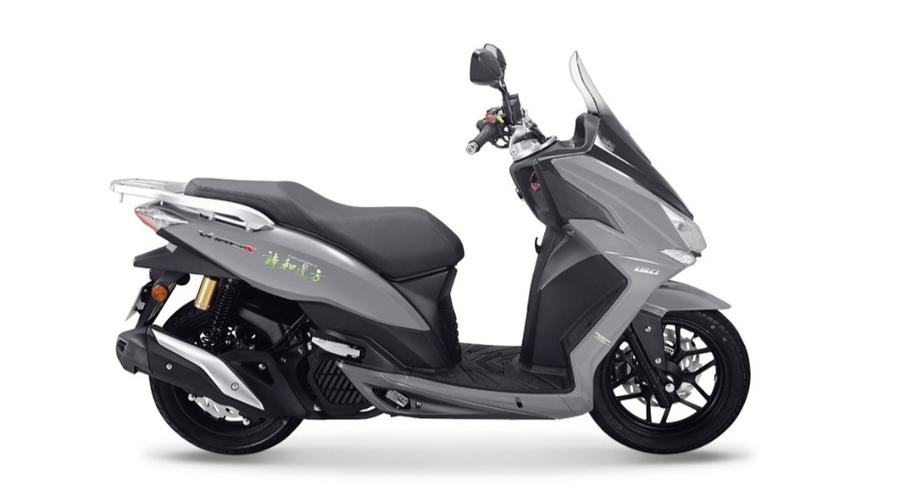 150风冷跨骑跟150四气门水冷踏板哪个动力好