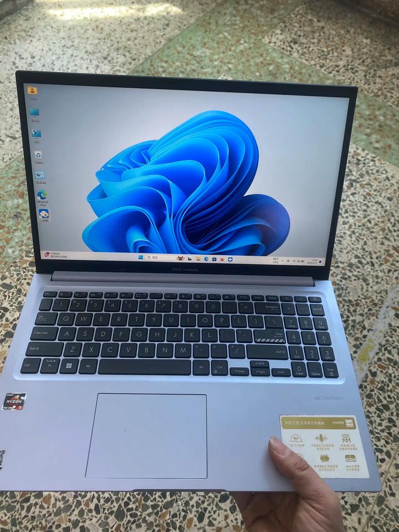 华硕笔记本电脑哪个系列比较高端