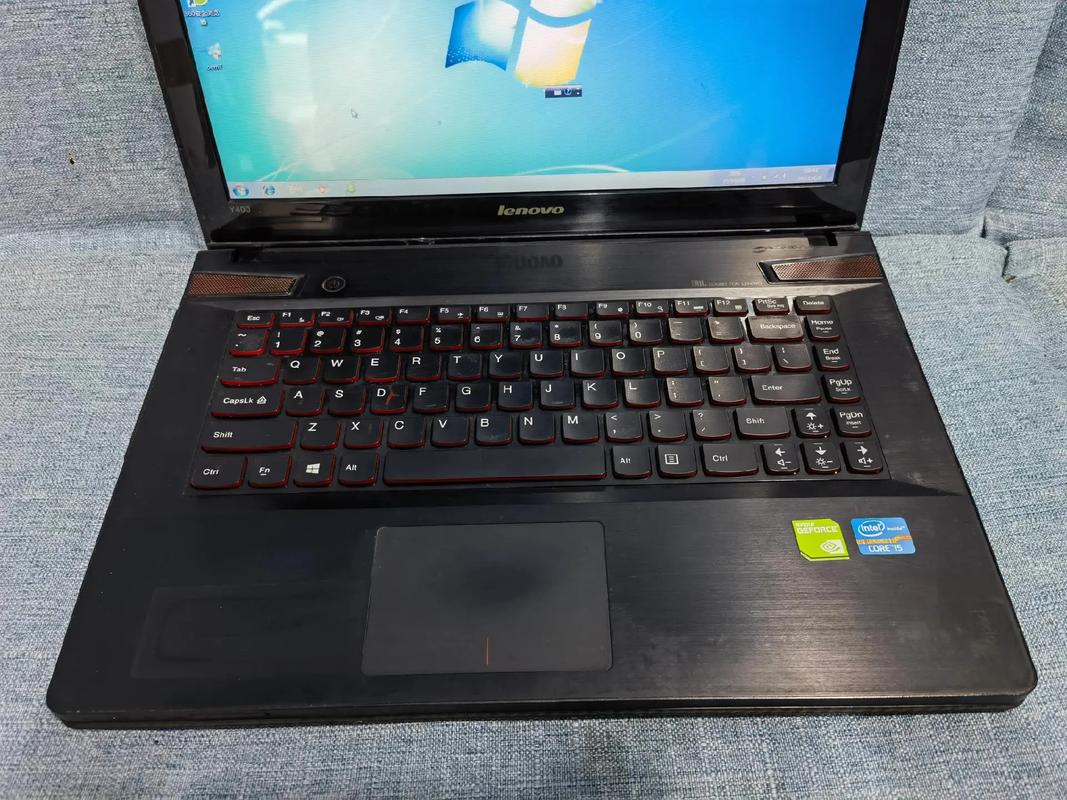 请问我的Y400想升级内存选什么牌子好呢,另外升级后会影响保修吗,我的机...