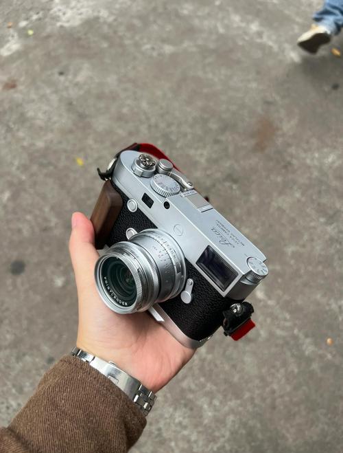 徕卡相机哪款性价比比较高