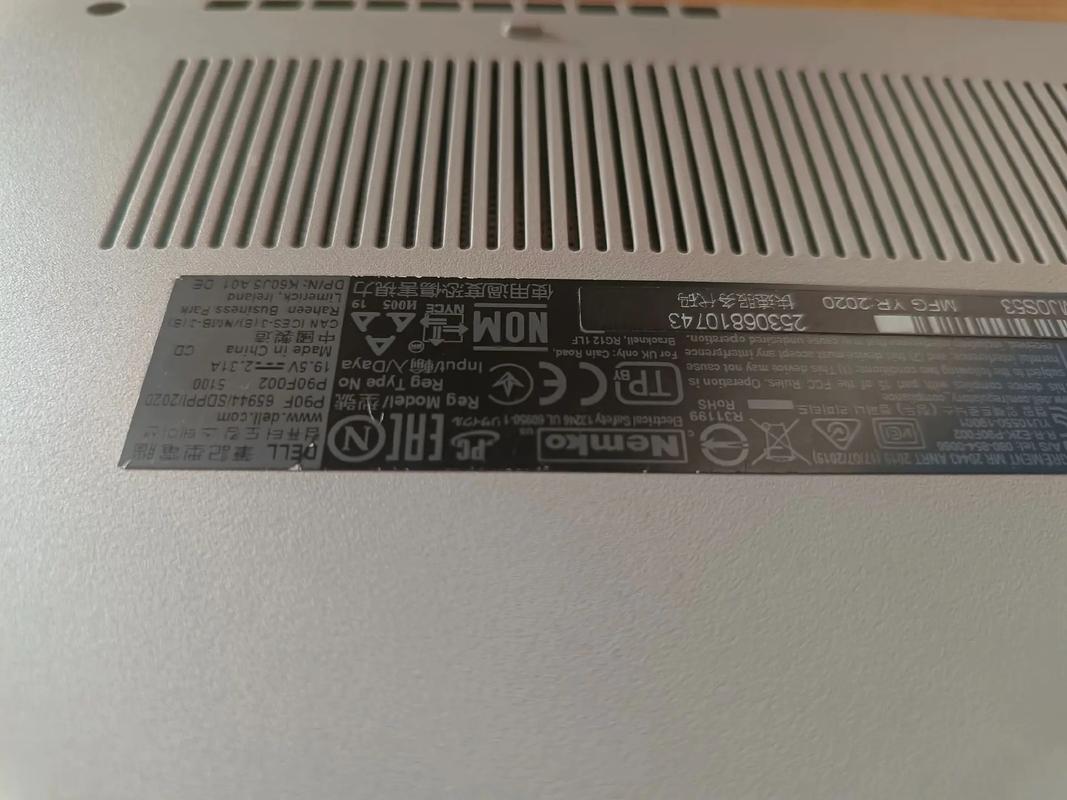 戴尔灵越5593这配置能玩方舟吗?