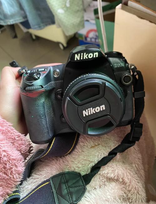 相机拍的照片有噪点是镜头的原因吗相机拍的照片有噪点是镜头的原因吗...