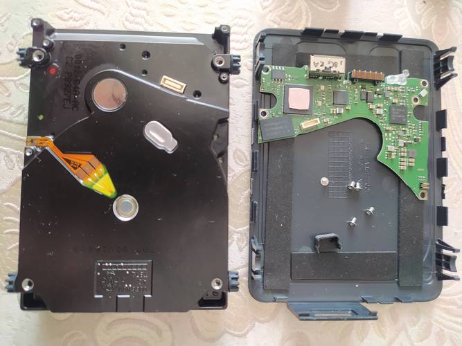 买个台式机电脑新硬盘2T怀3T能不能不用分区,插起就能用吗