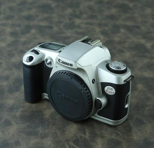 2007年的佳能1Dmark2二手现在还值得买吗?(费用4500)