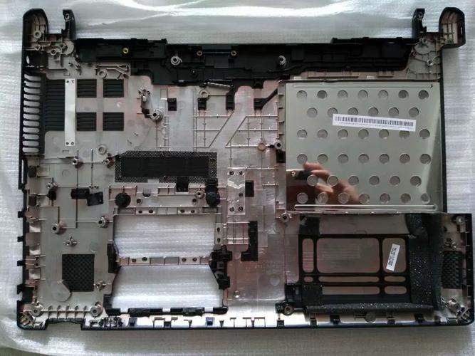 Acer主机硬盘怎么拆