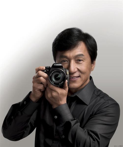 成龙代言的佳能相机是哪个型号?