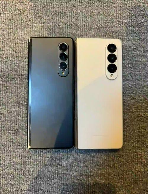 三星w20和fold有什么区别