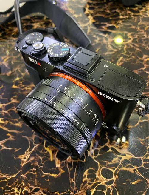 一款类似索尼黑卡rx1的相机多少钱