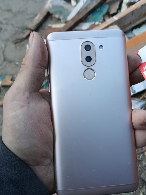 华为荣耀6X后盖怎么打开