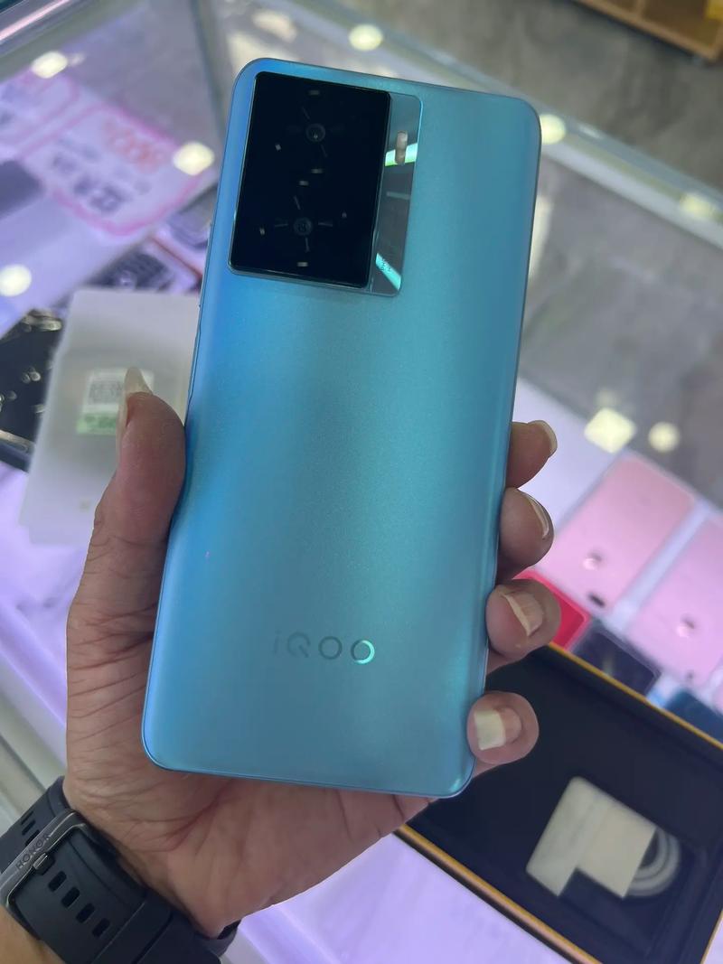 iqoo三个系列哪个比较好