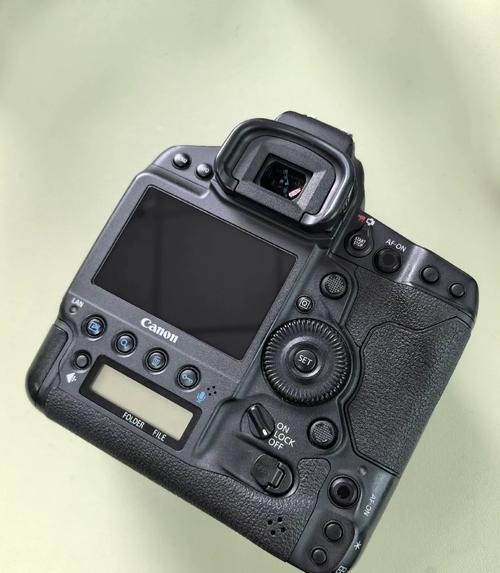 佳能相机1DX和1DX3有什么区别?