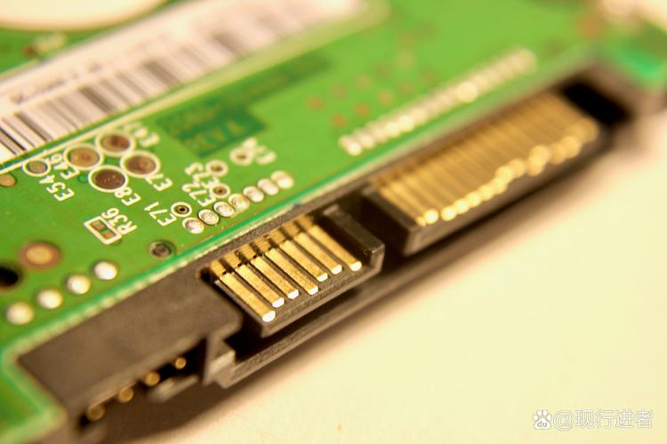 电脑硬盘线是哪个