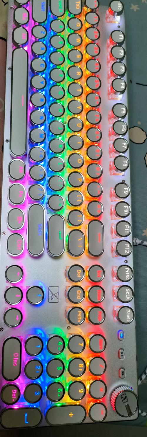 笔记本电脑键盘费用大概是多少