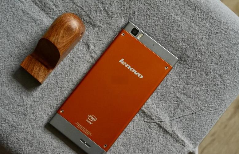 联想K900机身厚度为多少毫米?有没有人知道?