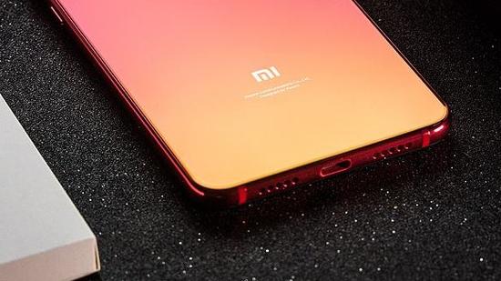 小米8耳机孔在哪个位置