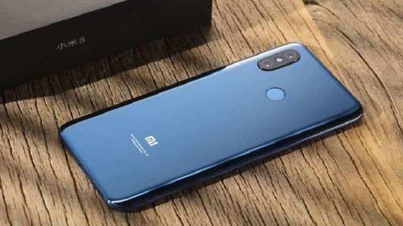 小米8耳机孔在哪