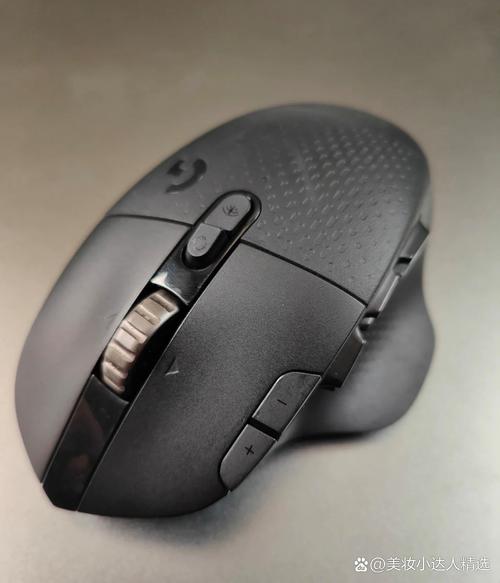 罗技的g502为什么比g602贵?