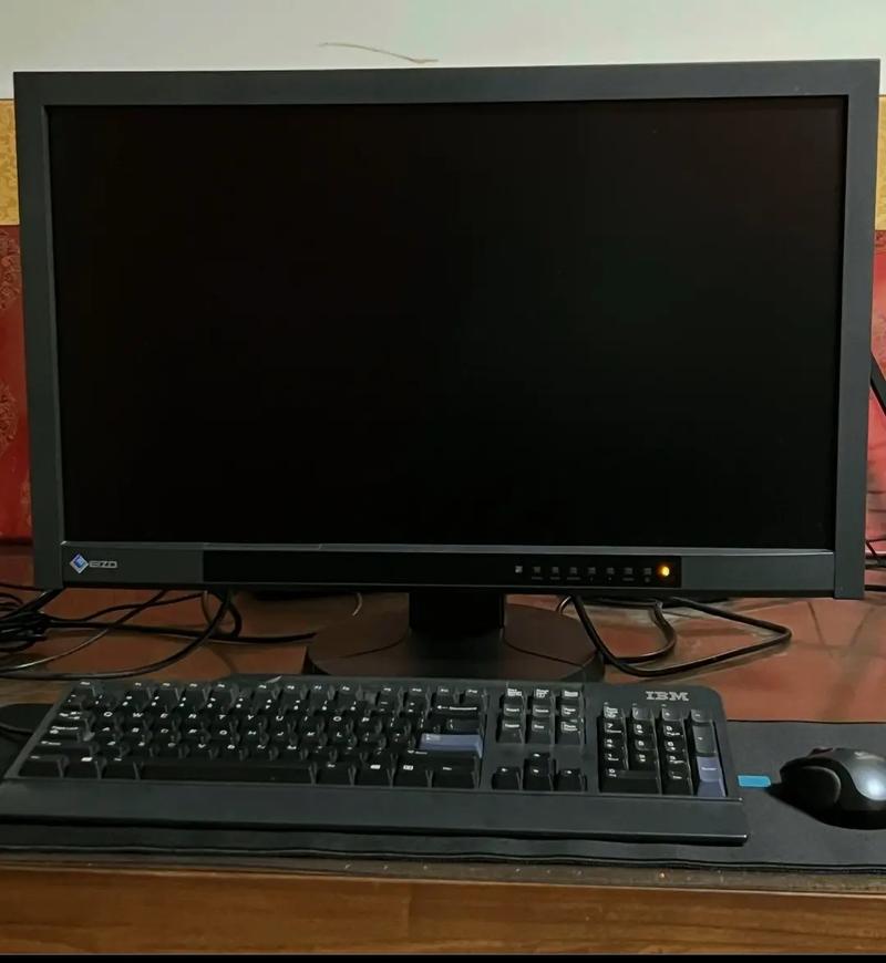 想买一台二手18『1』9寸的(艺卓EIZO)液晶显示器做平面设计用,请帮忙看看...