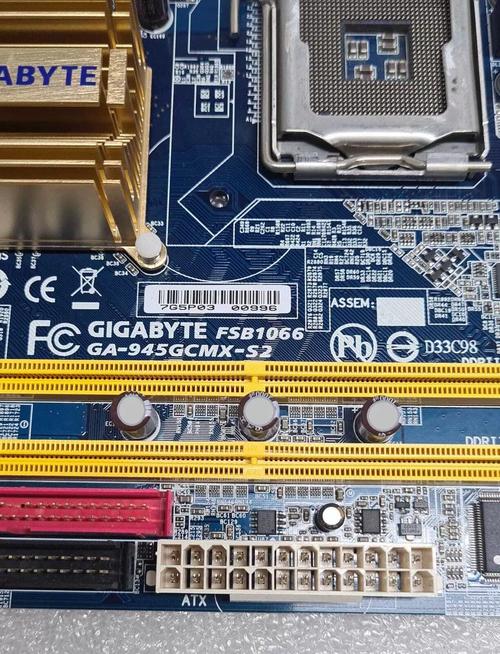 技嘉945主板可以配酷睿2什么cpu,e6300怎么样?性能可以吗?