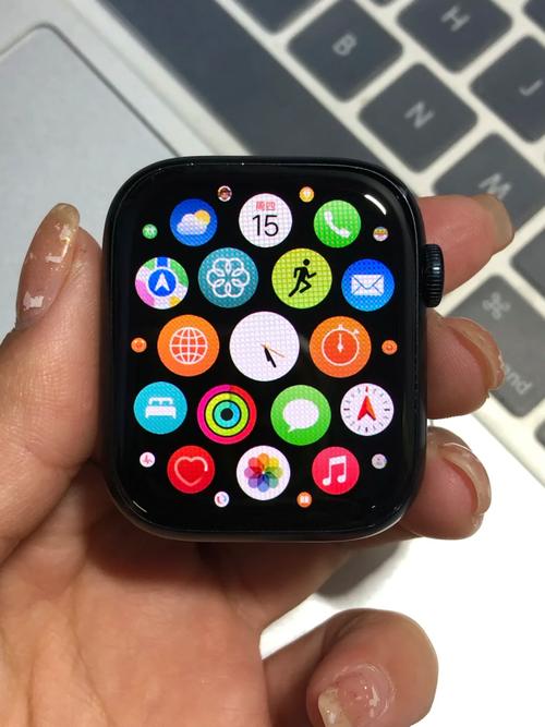 iwatch7屏幕为什么一直亮着