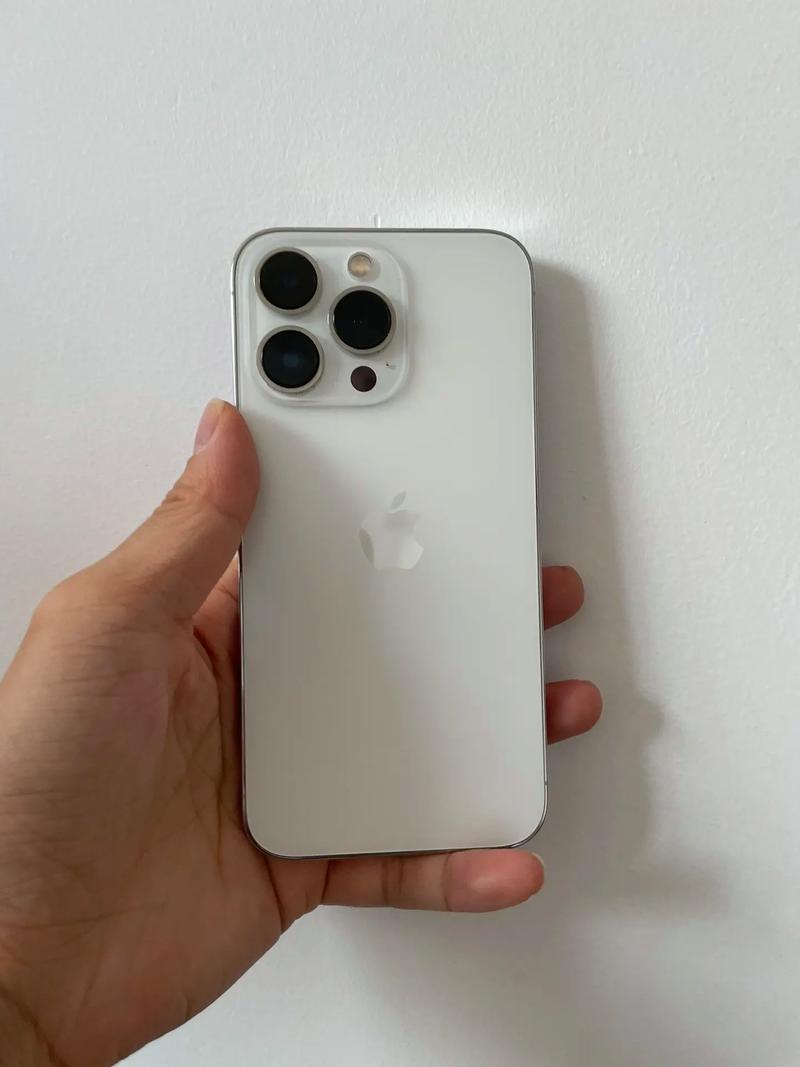 苹果手机13pro大小尺寸